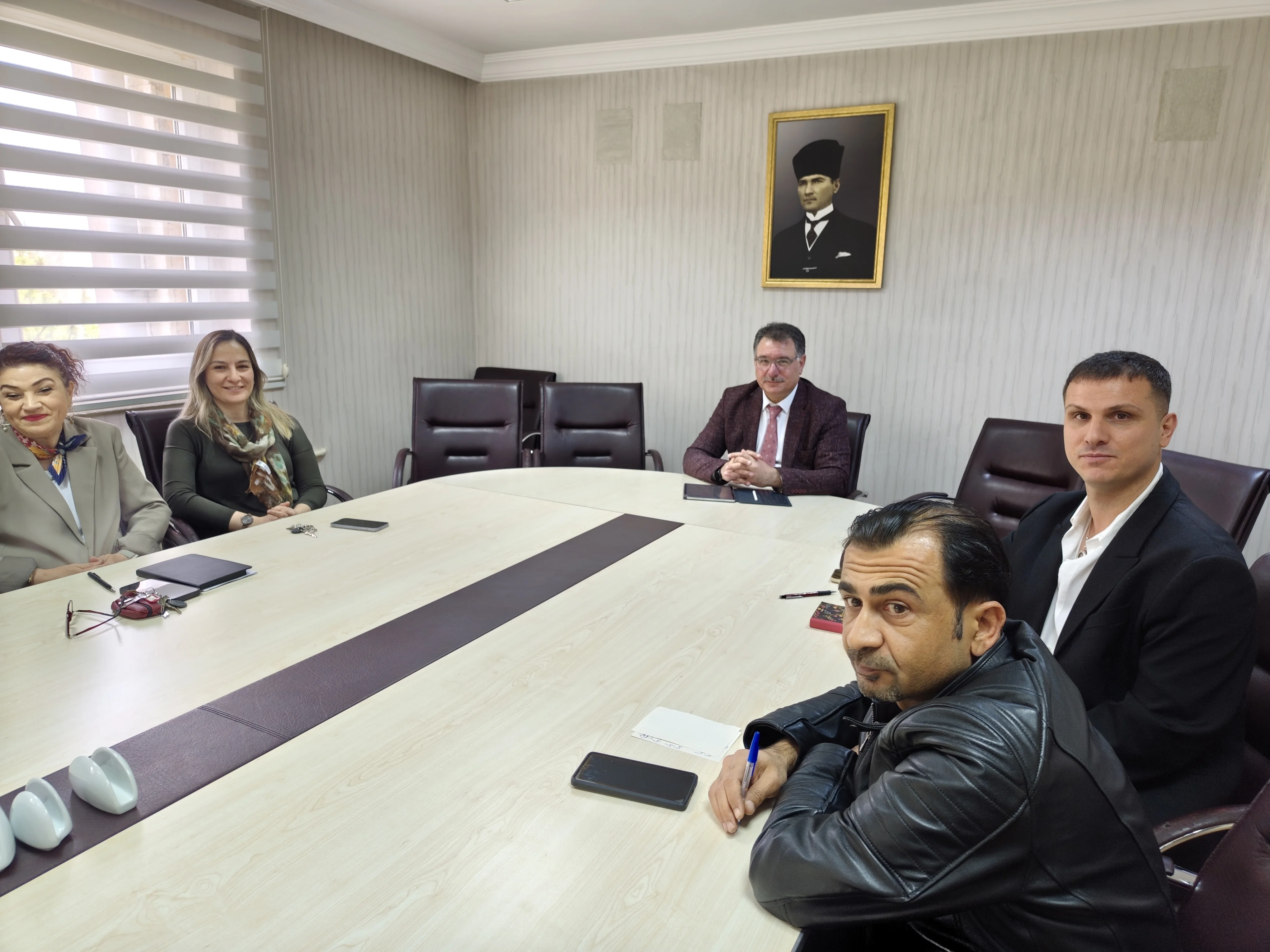 Karşılaştırmalı Edebiyat Bölümü Akademisyenleri ARDEK ile Bir Araya Geldi